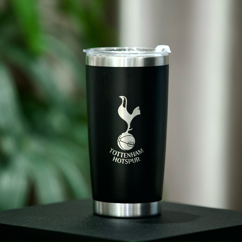 สเปอร์ส สีดำ #TOT แก้วเก็บความเย็นขนาด 20 ออนซ์ ยิงเลเซอร์โลโก้สโมสรฟุตบอลทีมไก่เดือยทอง ทอตนัมฮอตสเปอร์ส