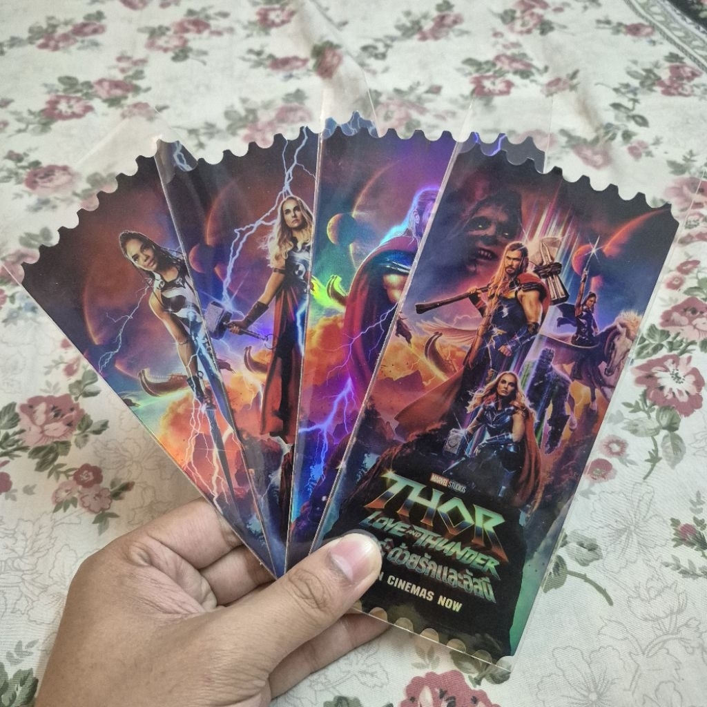 ครบชุด 4 ใบ ตั๋วสะสม SF+ COLLECTIBLE TICKET ตั๋ววิบวับ การ์ดวิบวับ ลาย Thor: Love and Thunder No.007