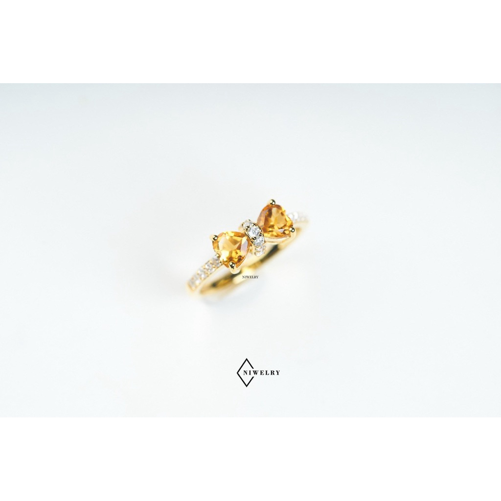 แหวน รุ่น Little Bow พลอยซิทริน Citrin แท้ธรรมชาติ เกรด Premium ประดับพลอยขาวแท้ธรรมชาติ ตัวเรือนเงินแท้พร้อมใบรับประกัน