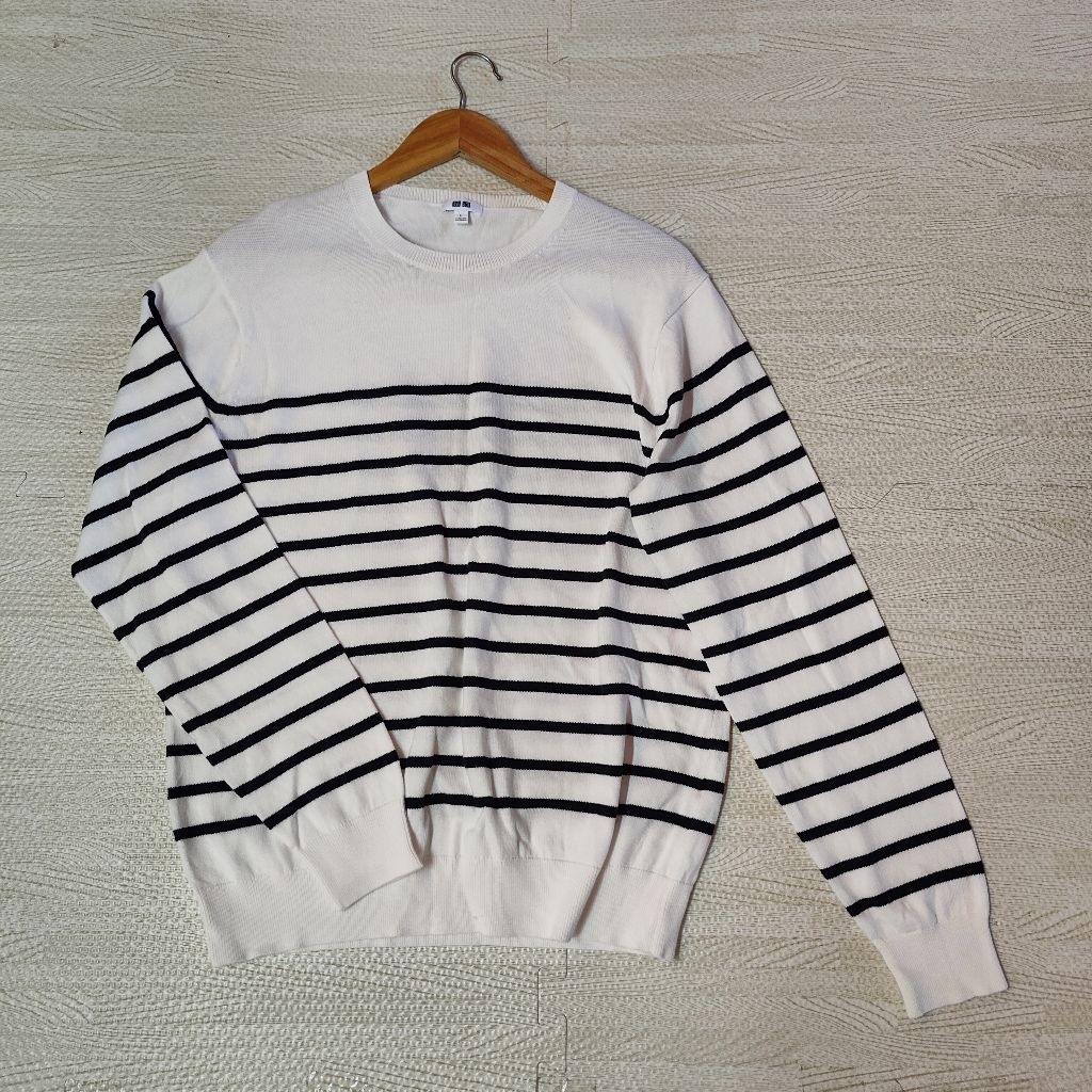 Uniqlo Washable MILANO Ribbed Sweater เสื้อไหมพรมถัก ลายขวาง Size L มือ2