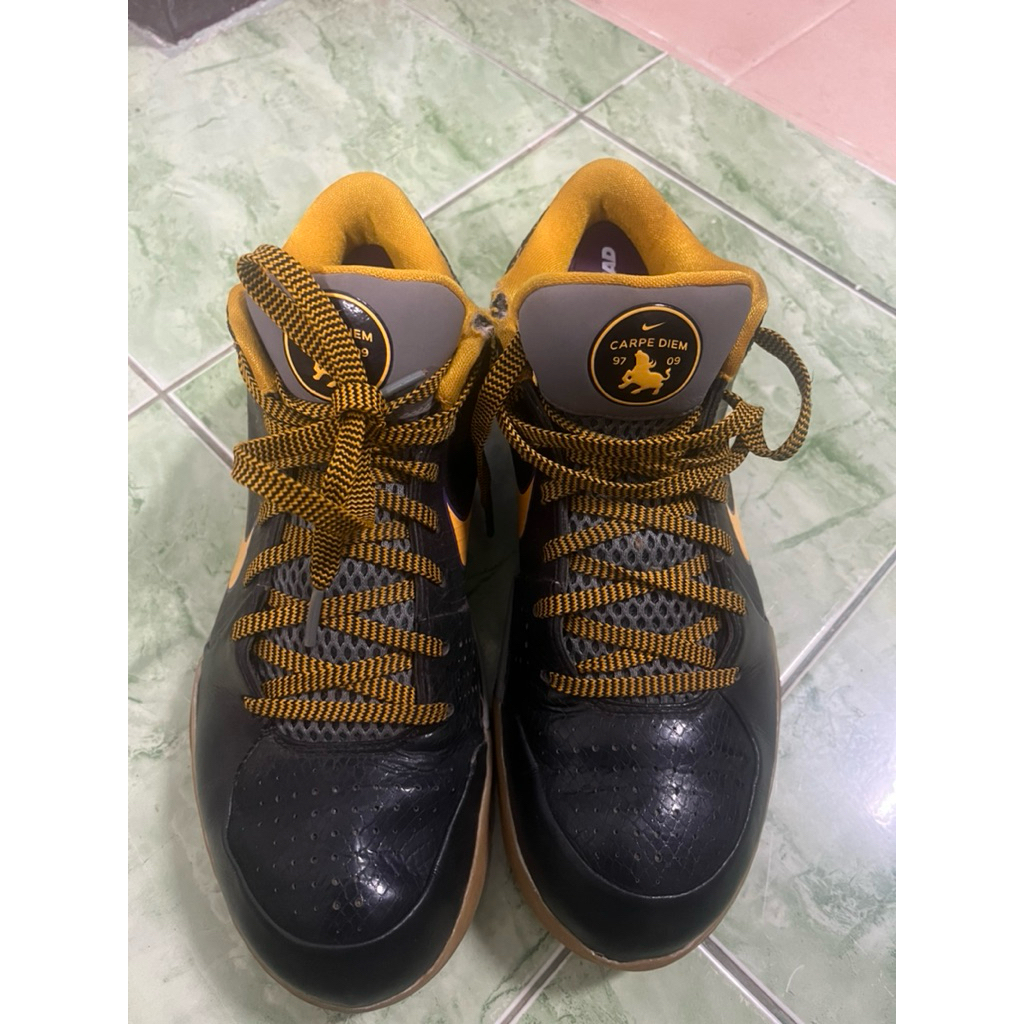 nike zoom kobe 4 (มือสอง) 9us