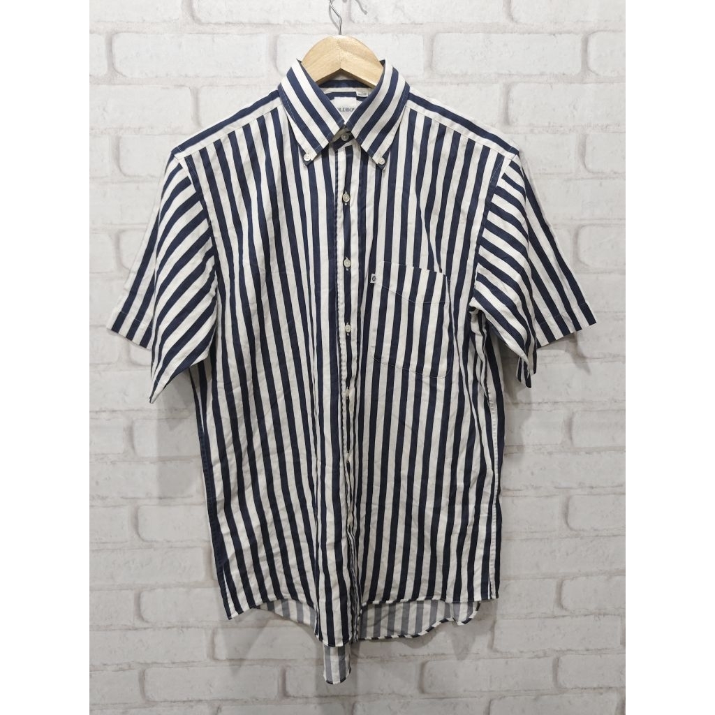 เสื้อเชิ้ตแขนสั้น OLDBOY Button Down Club อก 42" ยาว 27"