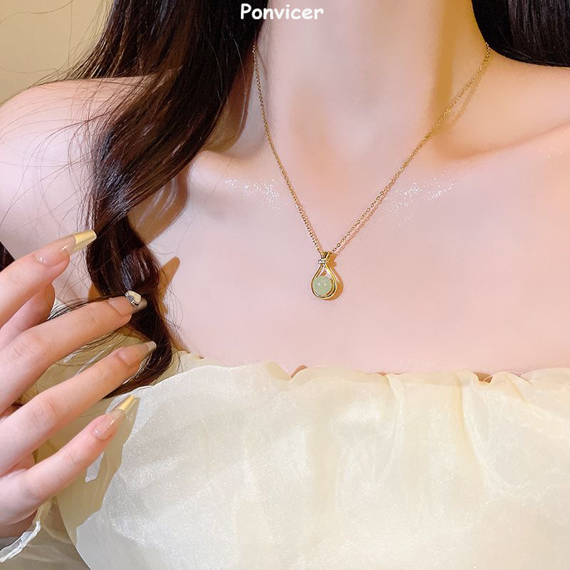 ผู้หญิงประณีตและสง่างามสร้อยคอออกแบบความรู้สึกโซ่ Clasp