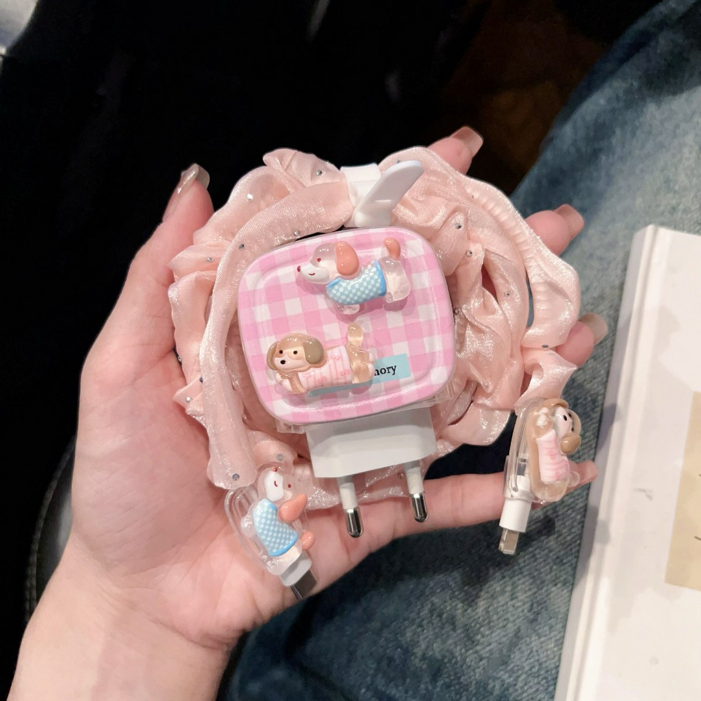 【 หมาชมพู  】 ลายการ์ตูน ตัวถนอมสาย พร้อมส่งจากไทย ชุดพันสาย เคสหัวชาร์จ USB 20w 18w 35w