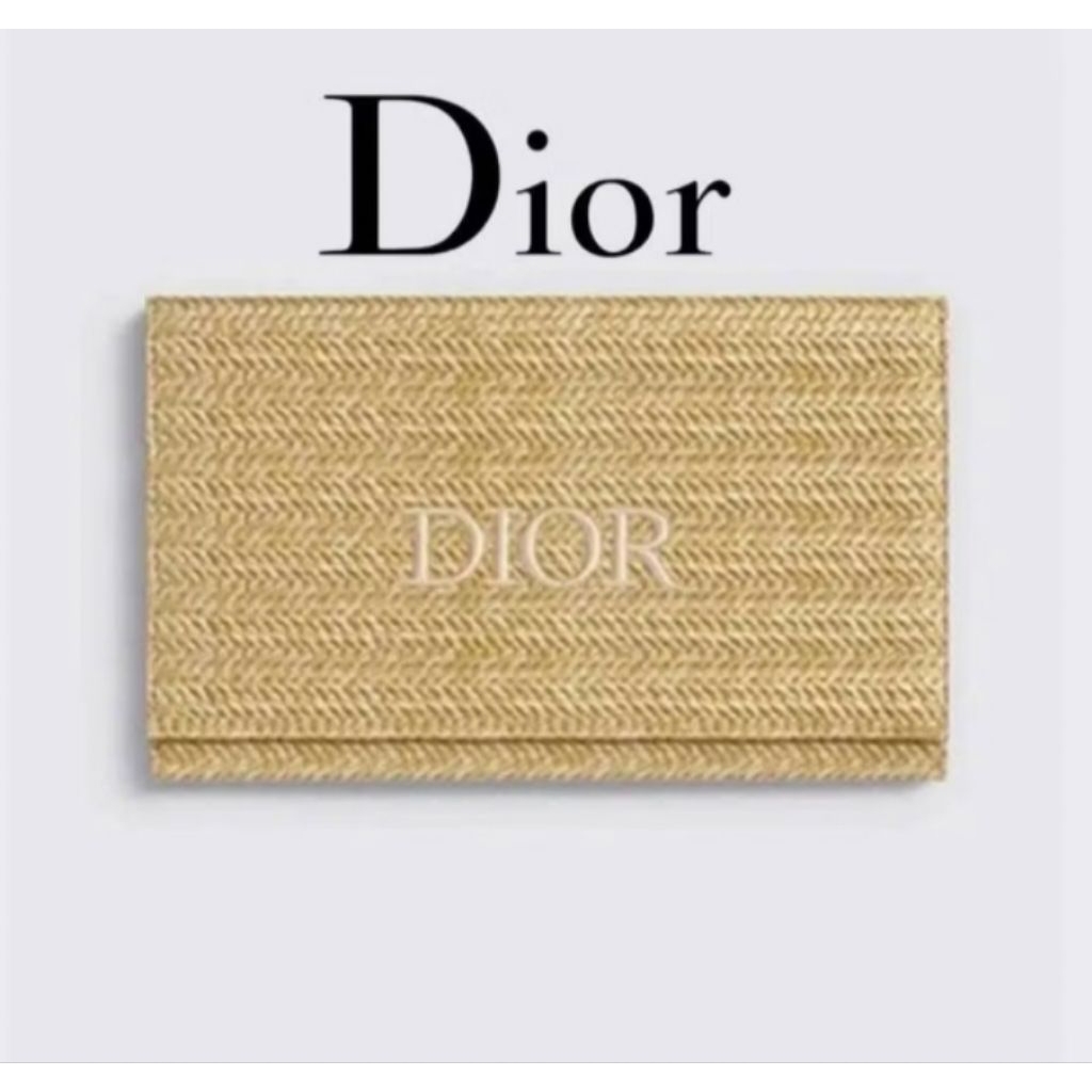 กระเป๋าแท้Diorกระเป๋าสานทรงคลัทช์ของแท้💯💯🎉เคาเตอร์ใส่เครื่องสำอาค์งานสานสวยมากมาพร้อมกล่องตามรูปเซนข