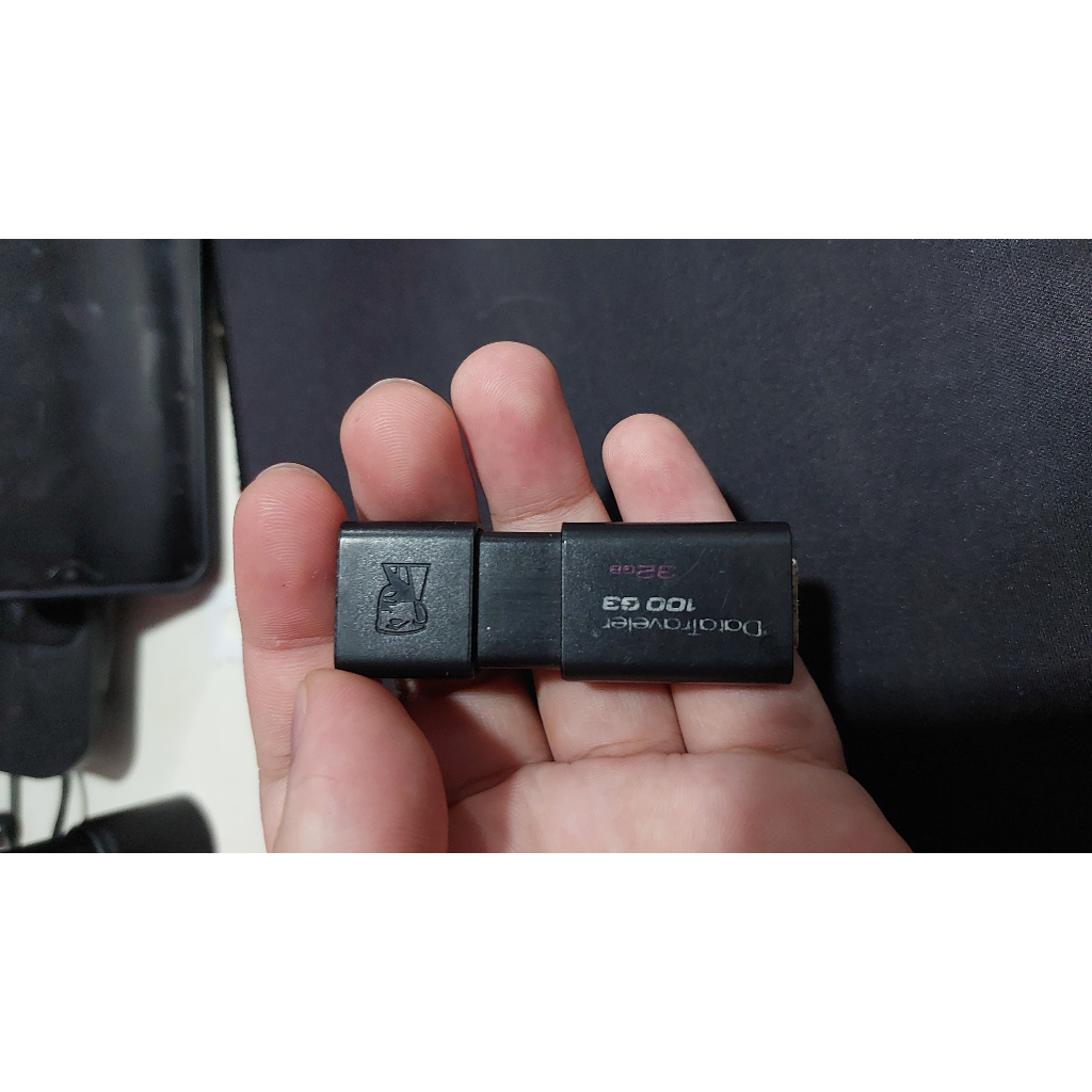 แฟลชไดร์ฟ Kingston DataTraveler 32 gb มือสอง