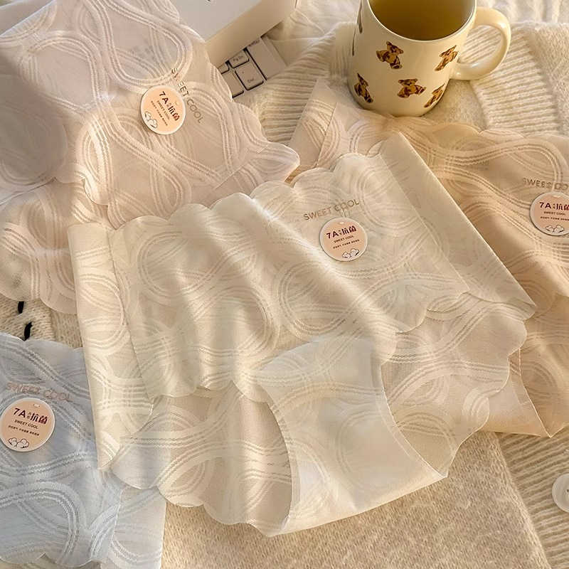 ชุดชั้นในสตรีไร้ตะเข็บ ผลิตจากผ้าเนื้อนุ่มสบายที่แนบไปกับผิว ทำจากผ้าไหมเนื้อบาง จึงไม่ม้วนขึ้นหรือรัดก้น มีไซส์ M-XL - รูปที่ 6