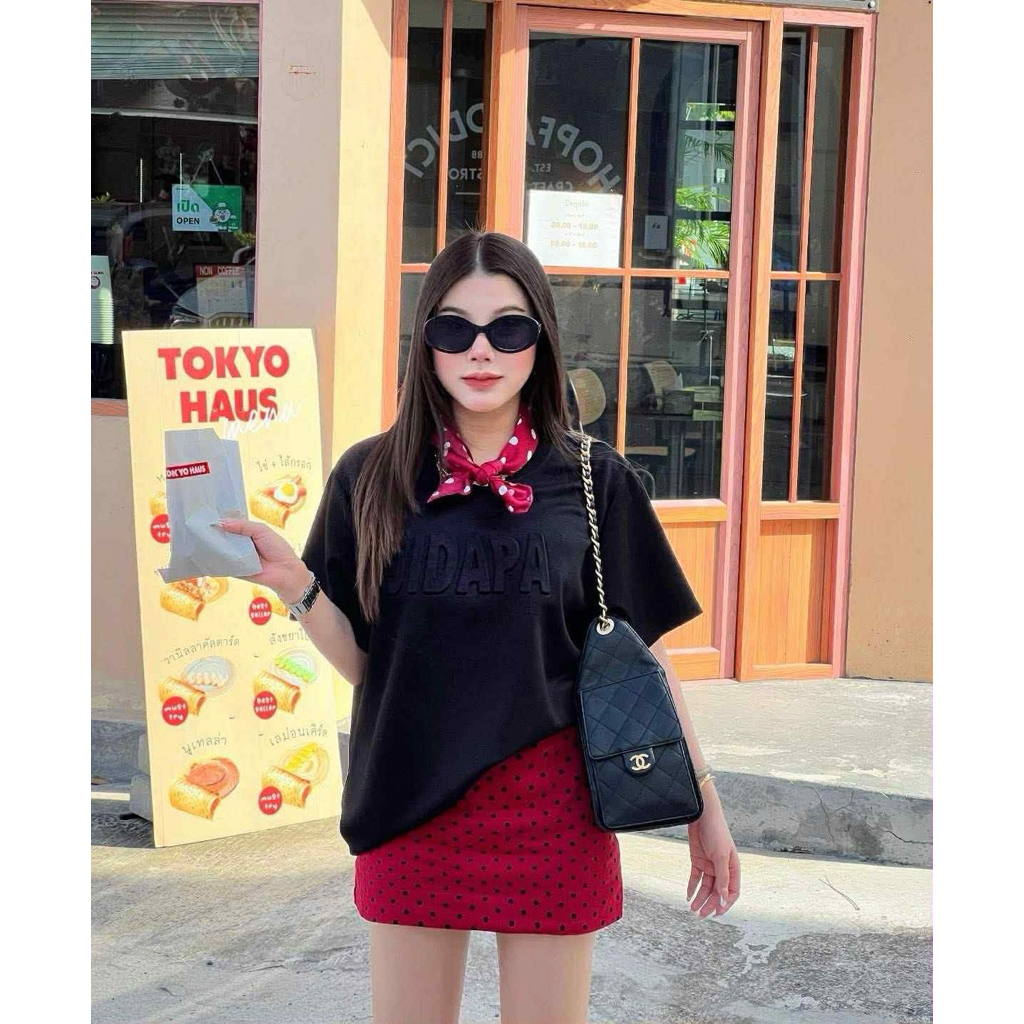 เซ็ตงานป้าย Jidapa STYLE ไซส์S 3ชิ้น เสื้อยืดสบายๆ+กระโปรงยีนส์สีแดง+ผ้าผูก❤️🖤