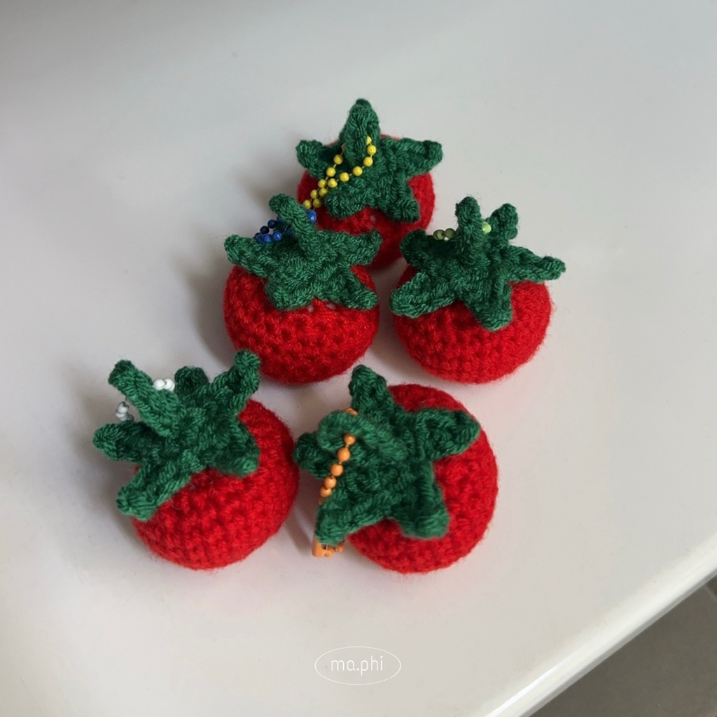 พวงกุญแจมะเขือเทศถักไหมพรม🍅