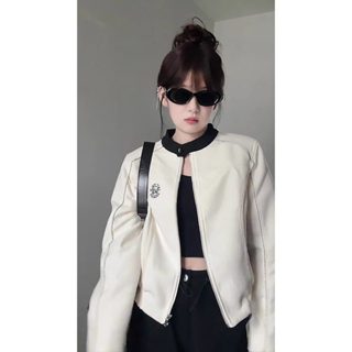 ❤️จัดส่งตลอด 24 ชั่วโมง❤️【xxavc825h0】แจ็คเก็ตเบสบอลสั้นสีขาว…