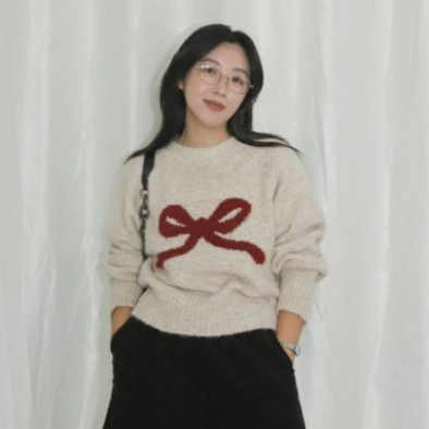 เสื้อสเวตเตอร์แขนยาวคอกลมทรงหลวมสำหรับฤดูใบไม้ร่วง/ฤดูหนาว ดีไซน์ใหม่ พร้อมโบว์ สวมใส่ได้หลากหลายโอกาส ทันสมัยและใช้งานไ - รูปที่ 5