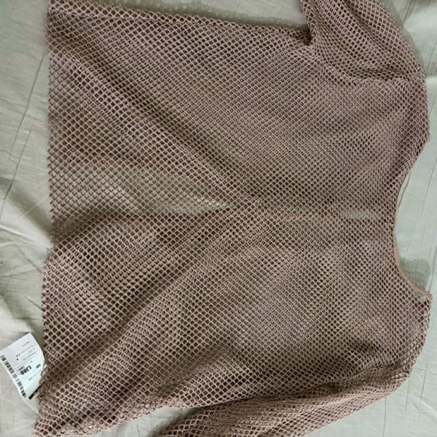 ส่งต่อเสื้อตาข่าย สีน้ำตาล (ตัวนี้ได้มาจาก2nd street ที่ญี่ปุ่นยังไม่เคยใส่คั้บ🥹)