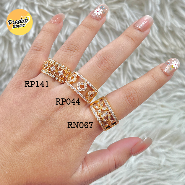 3ลาย จำนวนจำกัดแหวนทองเพชรเม็ด ลายดอกไม้ สวยๆ  แฟชั่นเรียบง่ายสำหรับผู้หญิง