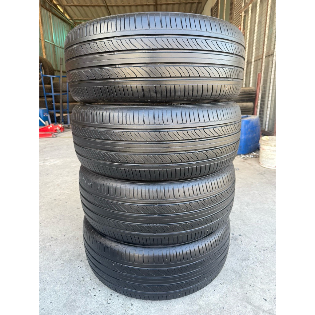 ยางมือสอง(GiTi)215/50r17ปี23(ราคาขายต่อ1เส้น)
