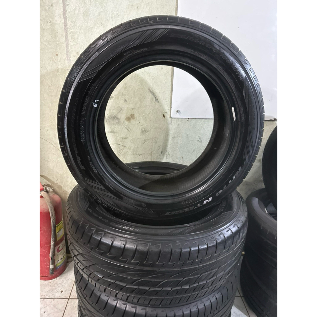 ยางเปอร์เซ็นต์ราคาถูก 225/55R17 nitto ปี23 ราคาต่อ 2 เส้น