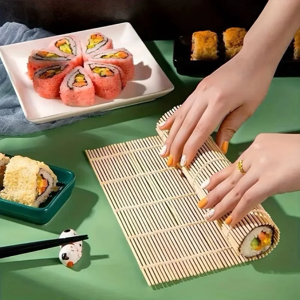 *พร้อมส่ง* ม้วนเสื่อไม้ไผ่ ม้วนซูชิ เสื่อซูชิ เสื่อไม้ไผ่ Sushi Bamboo Roller ข้าวปั้น ซูชิโรล โอนิกิริ