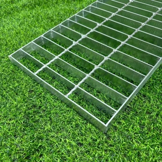 ตะแกรงท่อระบายน้ำ กว้าง 20cm 25cm 30cm 35cm ยาว1m ตะแกรงเหล็ก ฝาท่อน้ำ ฝารางน้ำ Steel Grating ฝาปิดท่อระบายน้ำ ทนสนิม
