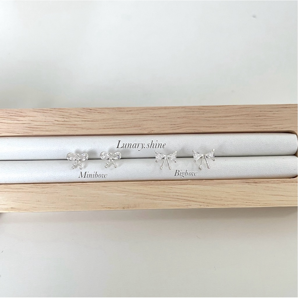 Lunary / ต่างหูรูปโบว์ น่ารักๆ เงินแท้ ประดับเพชรcz