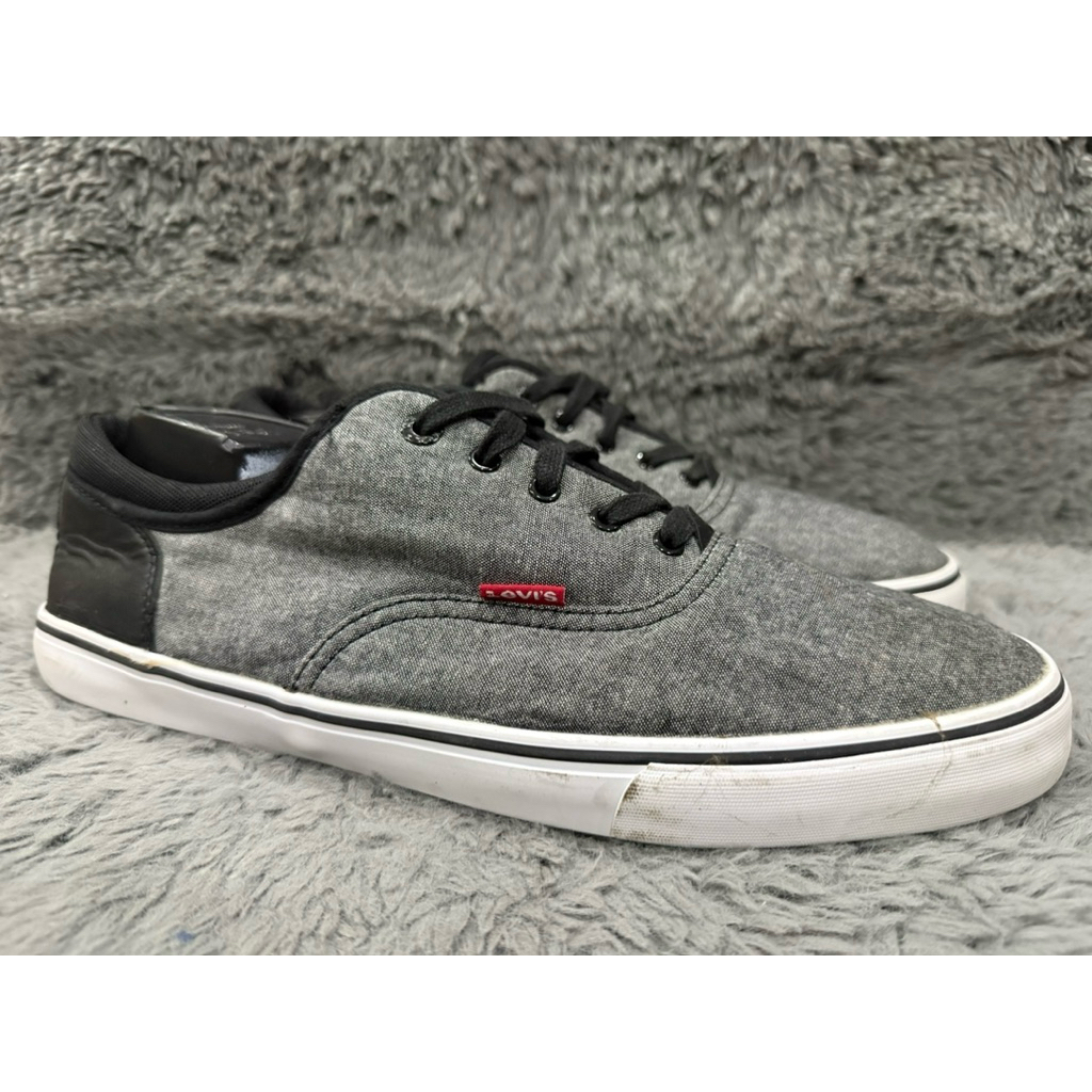 Levis Size 47 ยาว 30 cm (รองเท้ามือสอง)