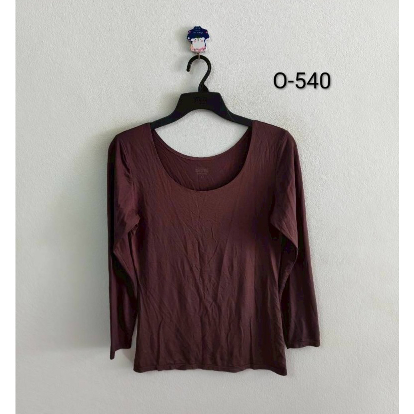 L(ญ) เสื้อ Heattech (O-540) แบรนด์ uniqlo ยูนิโคล่ คอกลม