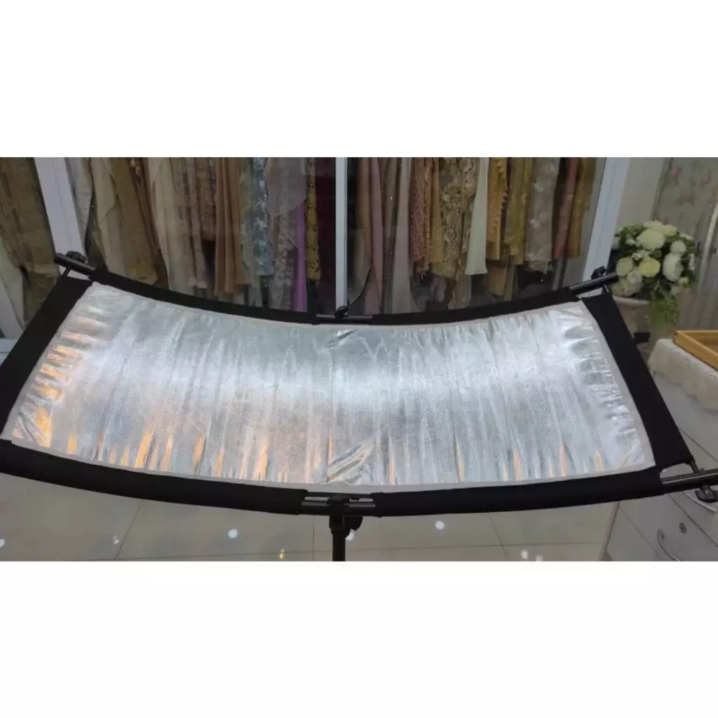 [ส่งของจากไทย]  50x110cm ตัวยูแผ่นสะท้อนแสง Reflector + ขาตั้งกล้อง 2 เมตร แผ่นรีเฟล็กซ์ Studio Curved Screen Reflector thumbnail 7