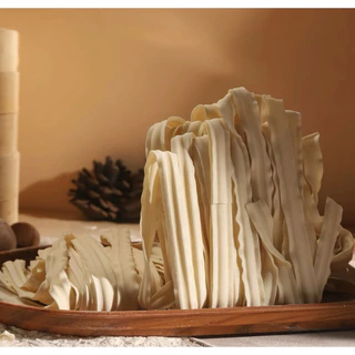 เส้นบะหมี่ ละหมีสไลด์ Sliced Noodles เส้นนุ่ม 刀削面 ขนาด50g