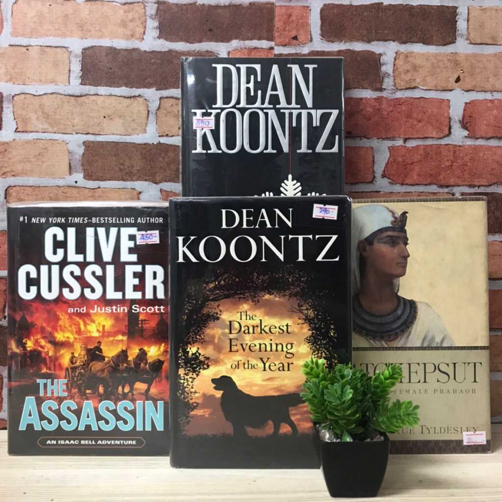 The Darkest Evening Of The Year V5878 The Assassin V5879 Hatchepsut V5880 Mr.Murder V5881