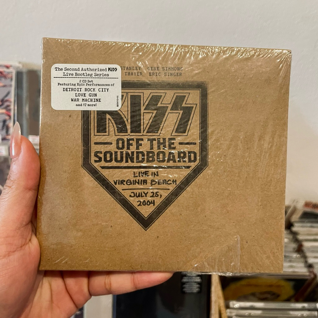 CD KISS - Off The Soundboard Live In Virginia Beach July 25, 2004 (US, 2022)