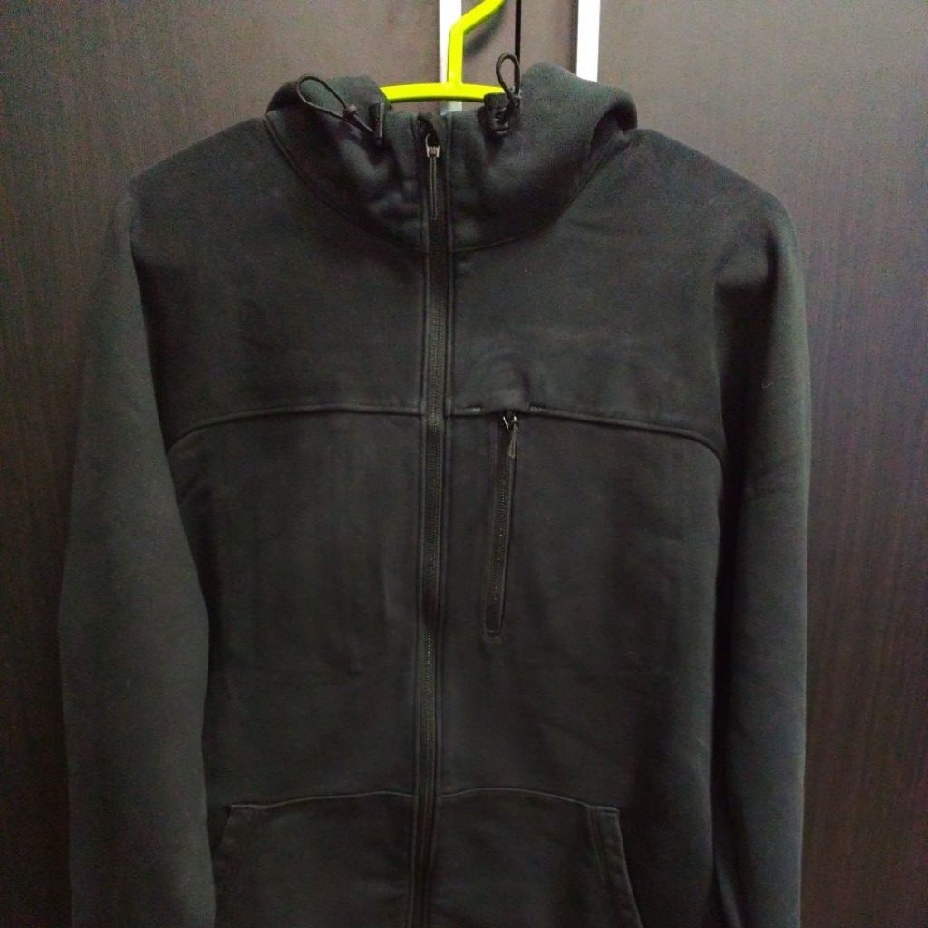 เสื้อฮู้ด ซิปเต็มตัว Nike Tech fleece สีดำล้วน สภาพเต็ม
