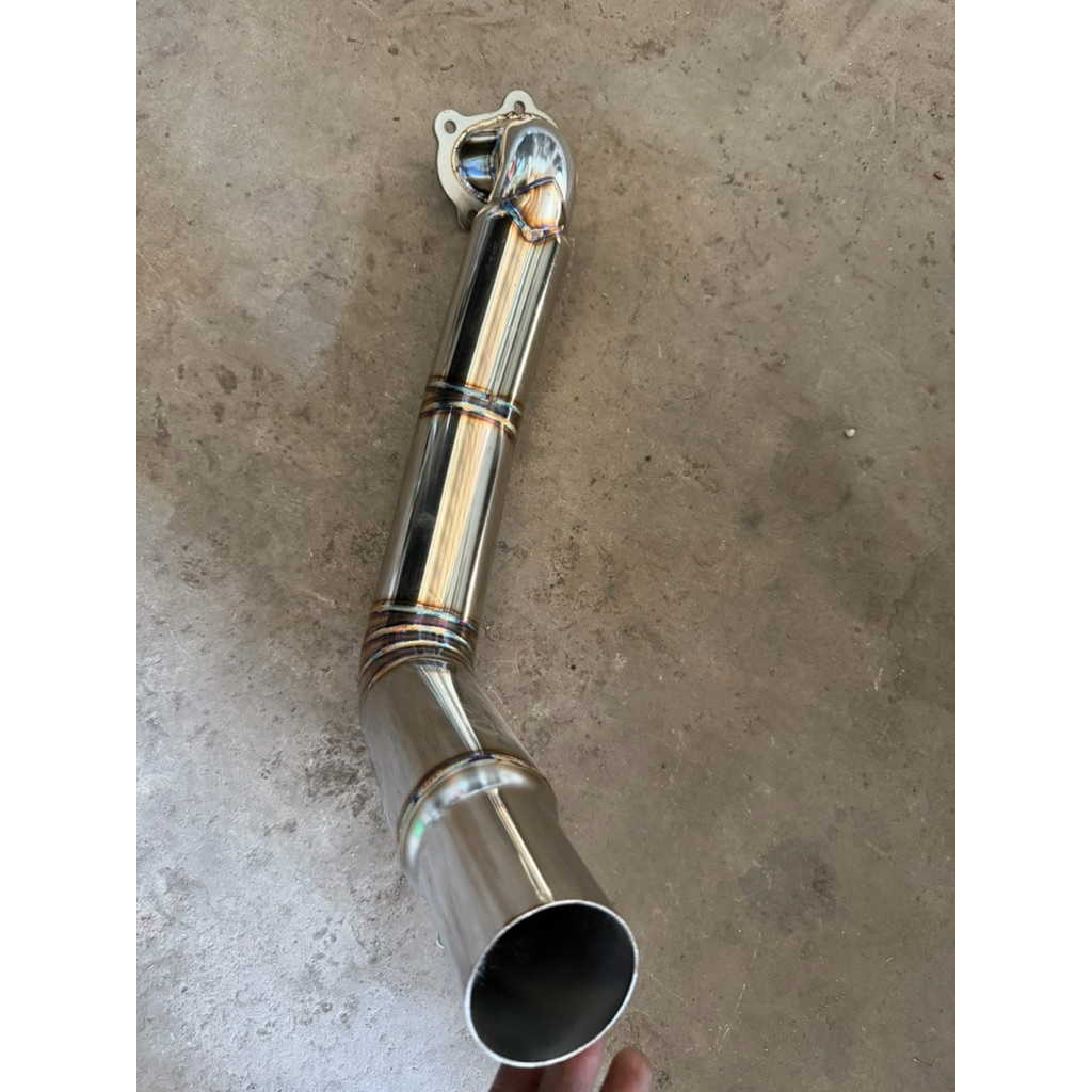 คอท่อดีแม็กเก่าปี2005-2011โบF55หน้าแปลนดีแม็กขนาด3นิ้วออก2.5นิ้ว