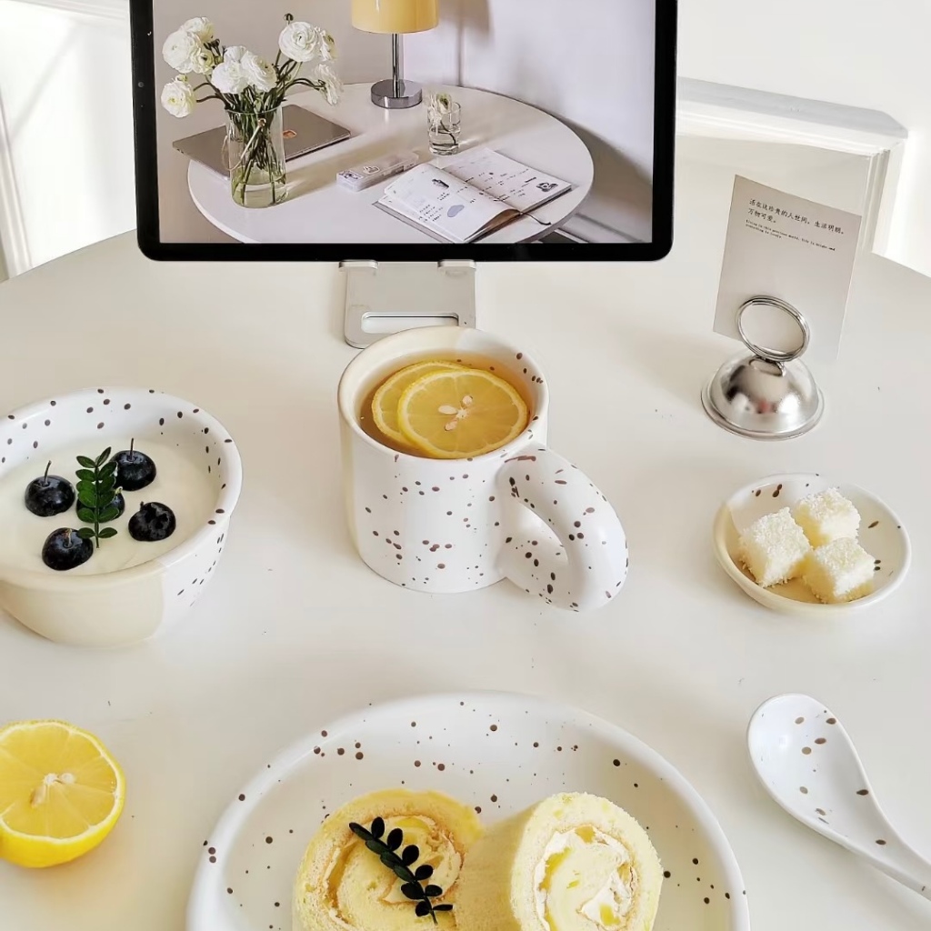 SunYoung ชุดจานชามเซรามิก สไตล์เกาหลี 🇰🇷 ลายจุดสาดสี แก้วหูอ้วน มินิมอล ของขวัญ 🎁 เข้าไมโครเวฟได้ - รูปที่ 2