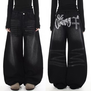 กางเกงยีนส์ทรงหลวมสไตล์สตรีทสไตล์สำหรับผู้ชายจาก ออกแบบให้มี…