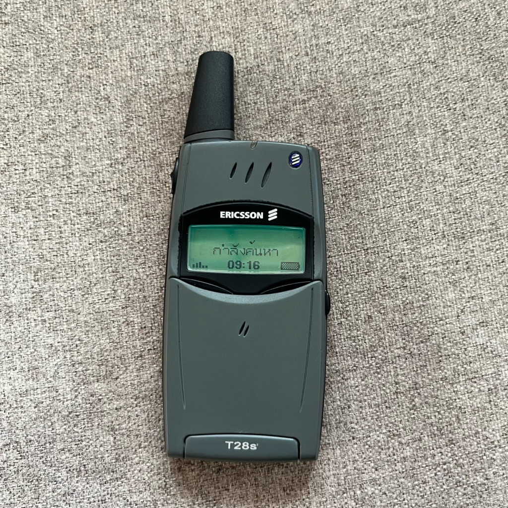 ERICSSON T28s มือสองสภาพสวย *ไม่มีสัญญาณ *เฉพาะตัวเครื่อง+แบต (งานสะสม)