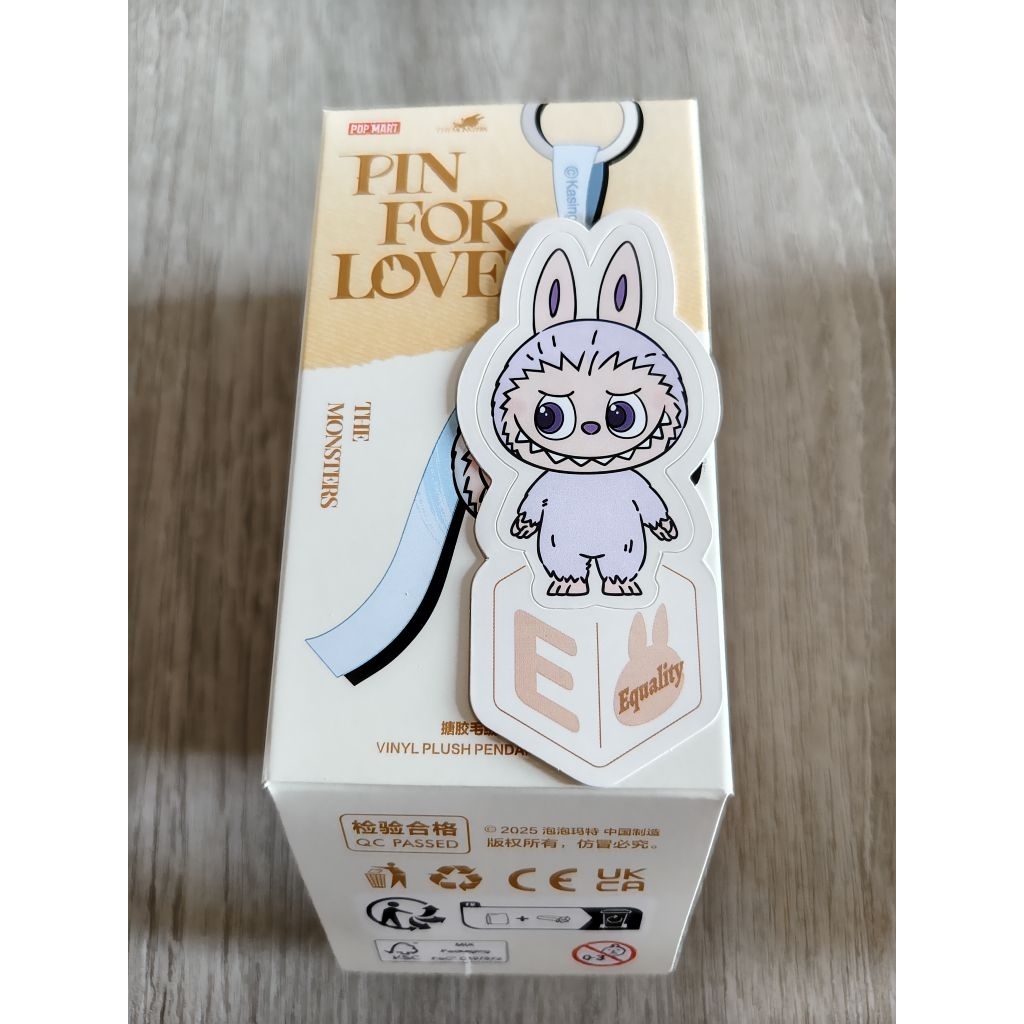 Labubu V4 pin for you A-M เช็คการ์ด ของแท้ popmart. รูปที่ 3