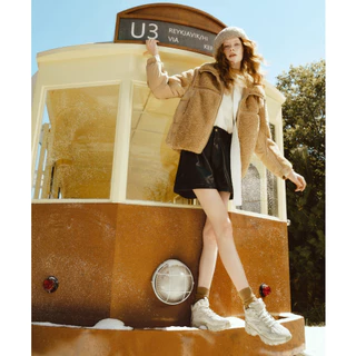 Skechers สเก็ตเชอร์ส รองเท้าผู้หญิง Women Online Exclusive Modern Comfort Winte Big Lug Shoes - 167844-NAT