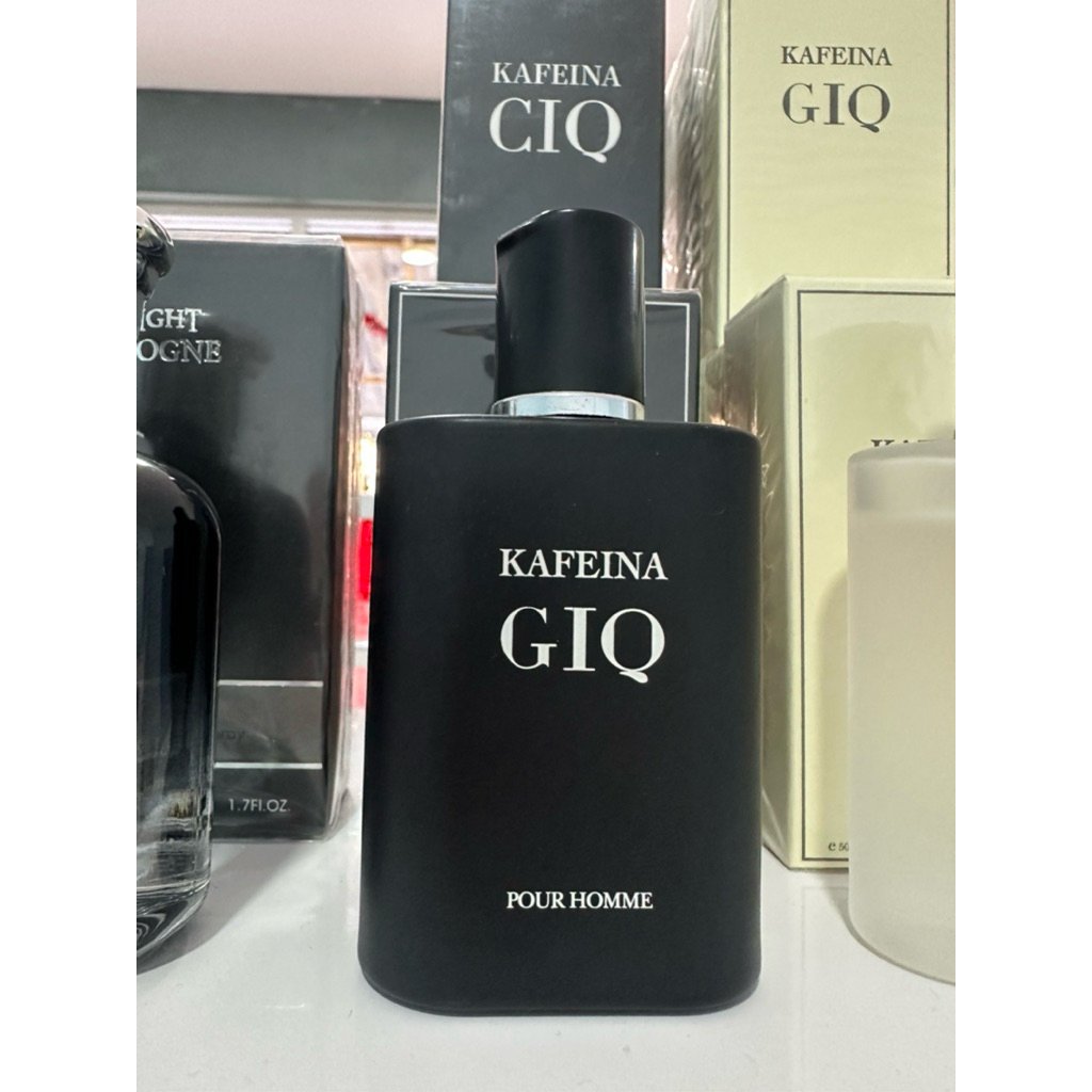 GIQ ดำ น้ำหอมผู้ชาย กลิ่นหอมจนสาวๆเดินตาม หอมสะอาด เหมือนอาบน้ำวันละ100 หอมผู้ดี