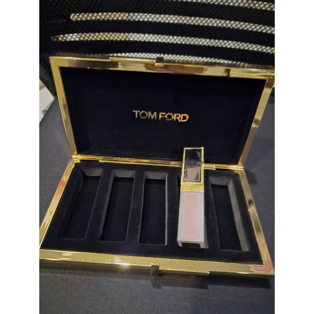 กล่องกำมะหยี่เก็บลิปสติก Tomford ของแท้