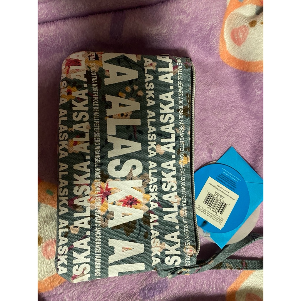 กระเป๋าข้อมือ Robin Ruth Alaska