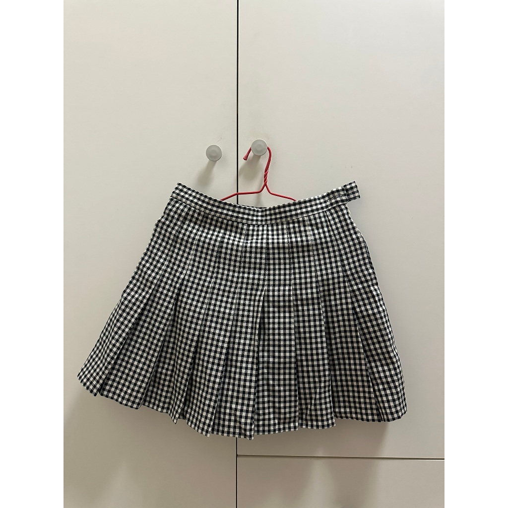 ส่งต่อ กระโปรงจีบสั้น แบรนด์ 3.3 field trip (size s)