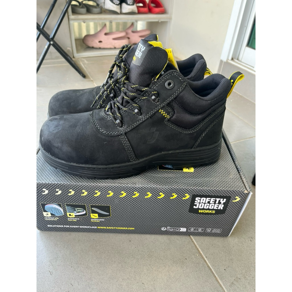 รองเท้าเซฟตี้ชาย safety jogger