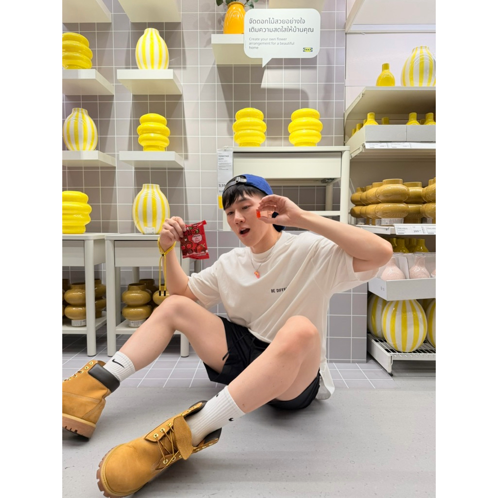 Thumbnail 8