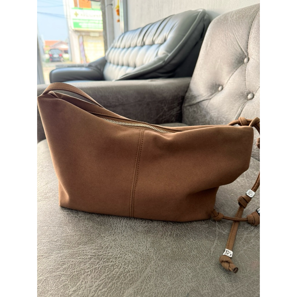 กระเป๋าจากร้าน polarboll