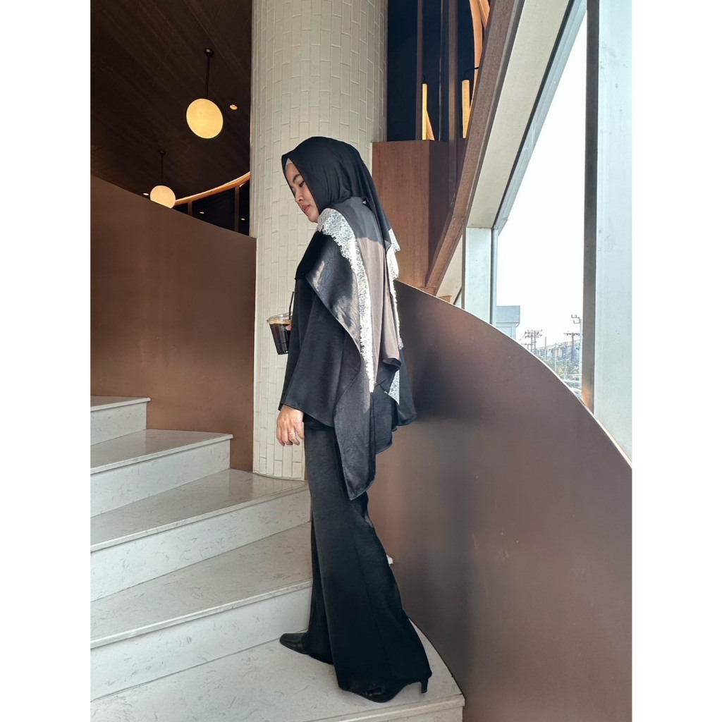 Layered Cape Top & Pants coord set  เสื้อติดผ้าคลุมเลเยอร์ ดีไซน์เรียบแต่มีดีเทล [N Able Style]