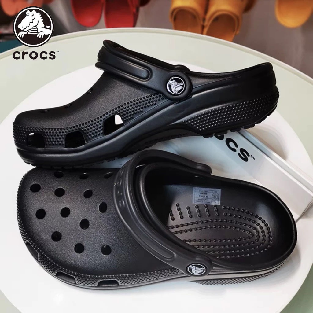 ✨Crocs ไม่เปิดคลาสสิก Clog รองเท้าแตะชายหาดน้ำหนักเบาสะดวกสบายเหมาะสำหรับรองเท้าเดินทาง