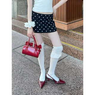 Skirt Pants กระโปรง เอวต่ำ ลายจุด มีซับกางเกง ทรงสั้น Y2K ใส่ง่าย | Black Cherry