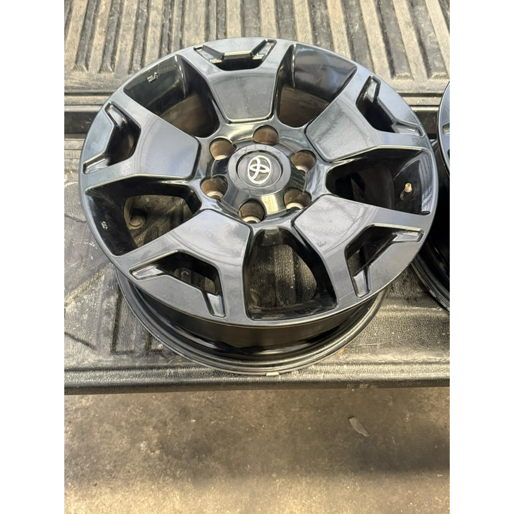ล้อแม็กซ์ toyota Revo Rocco แท้ ขอบ18 6รู139 ราคาต่อวง ซื้อแยกวงได้