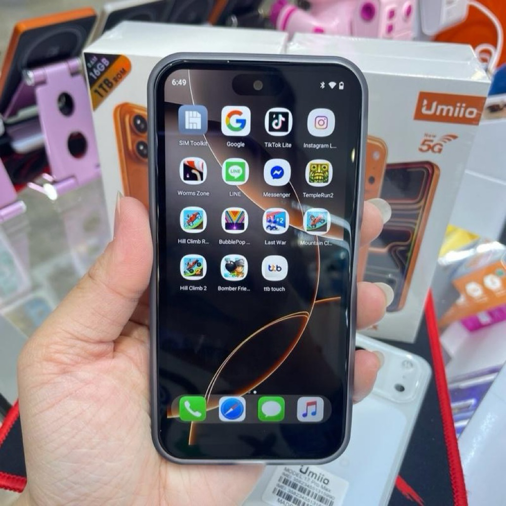 มือถือกึ่งจิ๋ว รุ่น Umiio 17 PM ขนาดหน้าจอ 5.3“ รองรับ 5G แรม 8/1TB เล่นเน็ต เล่นโซเชียลได้