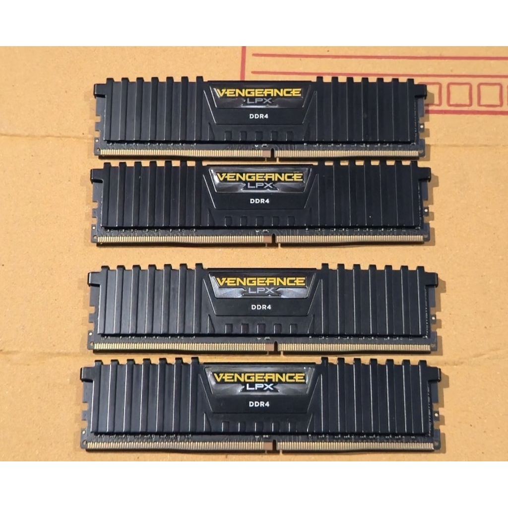 แรมพีซี RAM8GB (4GBx2) DDR4/2133 CORSAIR VENGEANCE LPX (CMK8GX4M2A2133C13R)ใช้งานปกติ