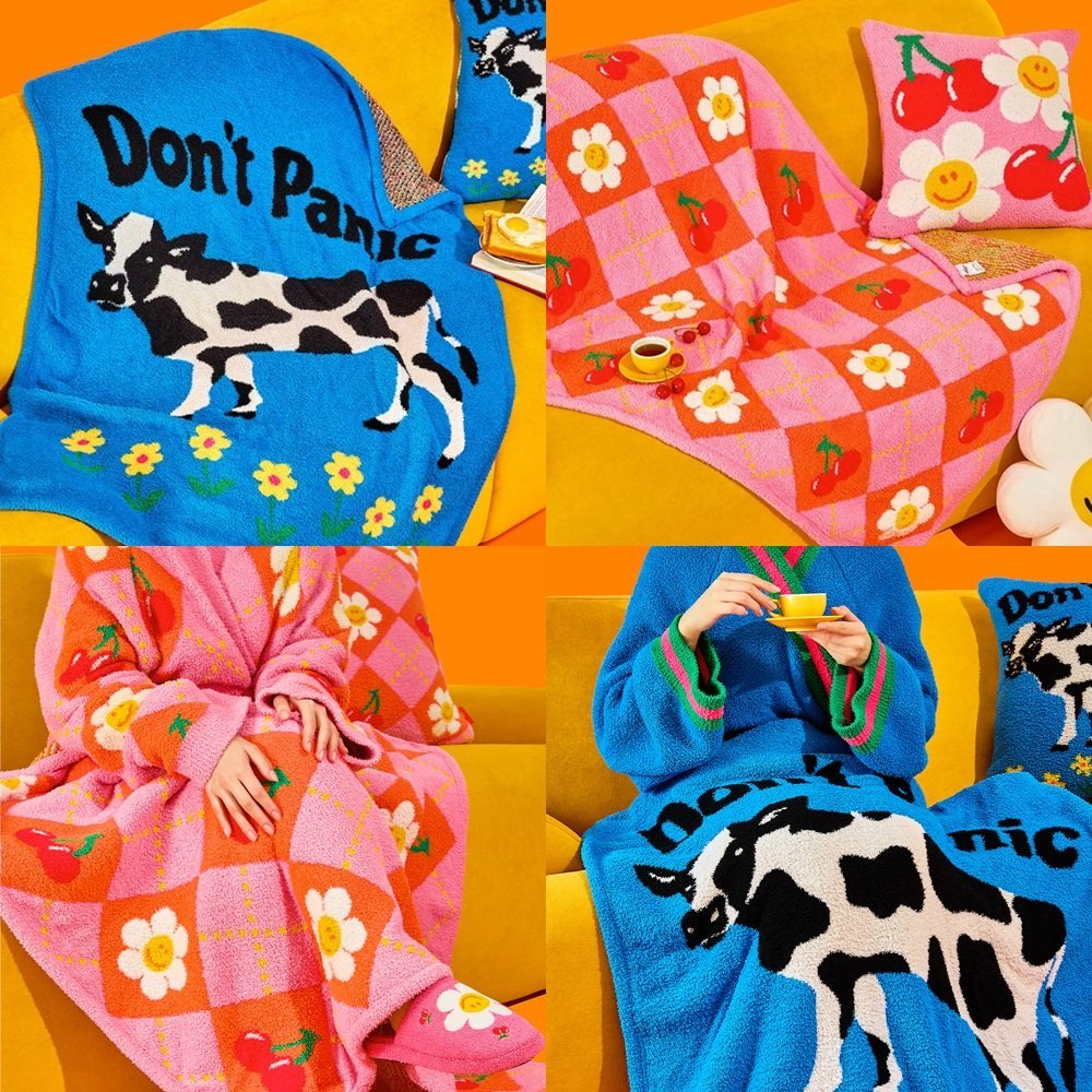 ( พร้อมส่ง ) Wiggle Wiggle Lounge Blanket ผ้าห่มพรีเมียม ขนนุ่ม