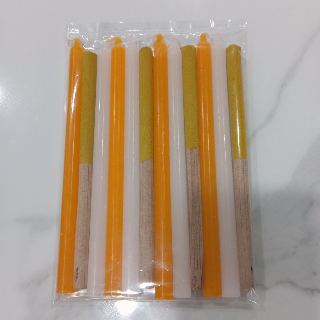 ธูปเทียนเครื่องทองน้อย (4ชุด) ไม้ธูประกำ เทียนหอม ขนาด7นิ้ว พานธูปเทียน พานทอง